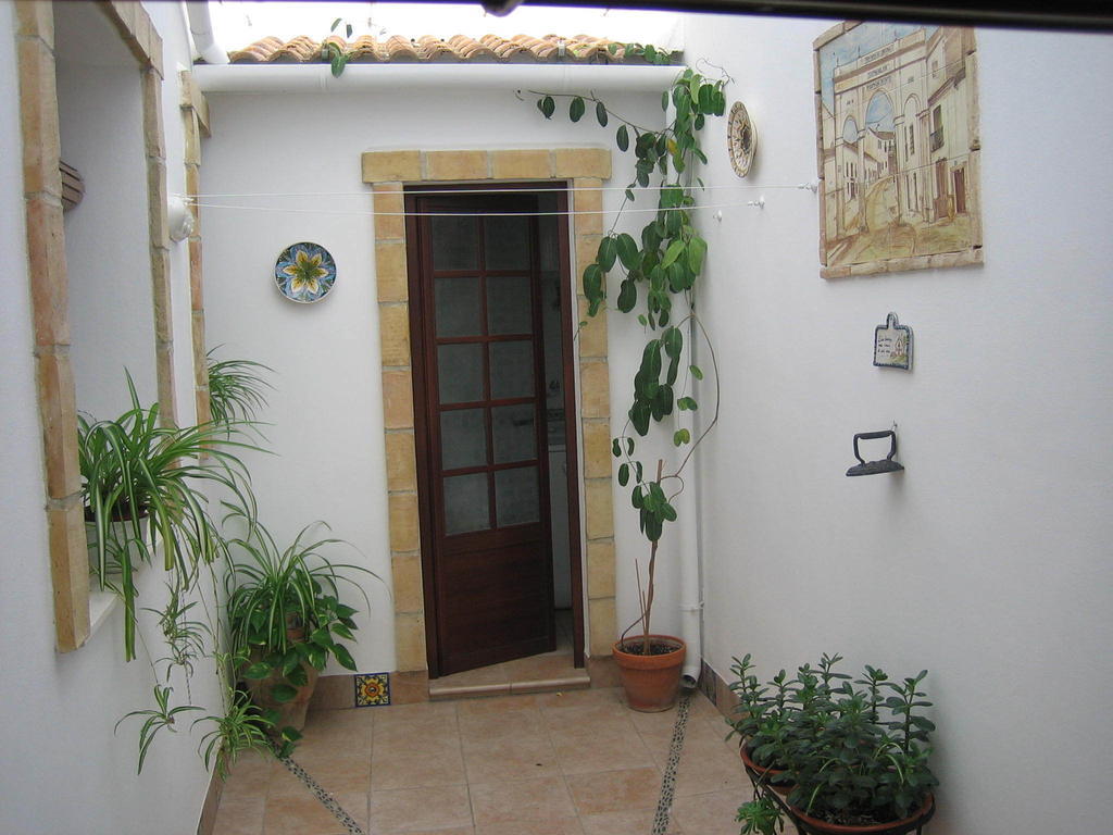 Casa Rural La Villa Castro del Río Esterno foto
